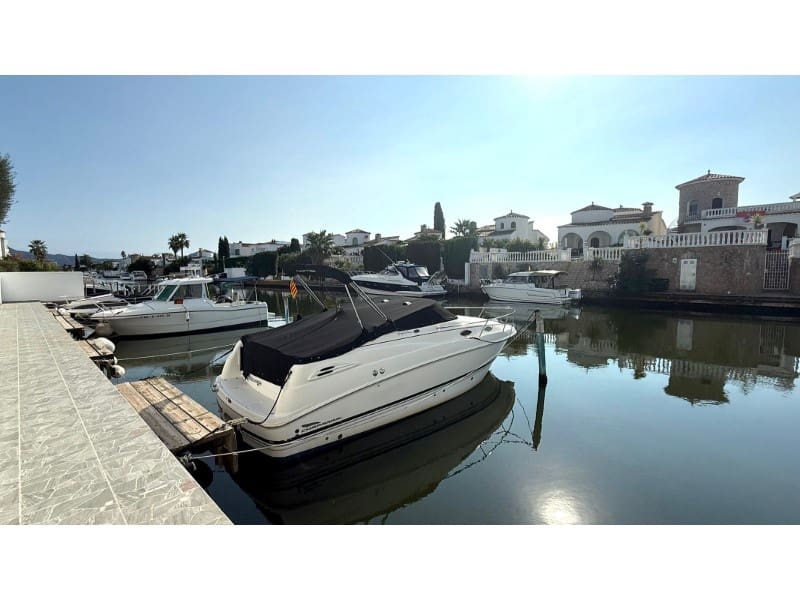 1 sovrum Lägenhet till salu i Empuriabrava - 159 000 € (Ref: 9248333)