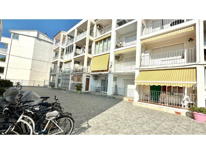 1 sovrum Lägenhet till salu i Empuriabrava - 159 000 € (Ref: 9248333)