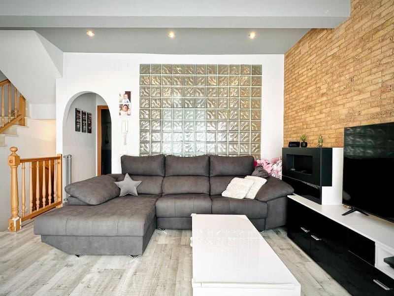 3 soveværelse Byhus til salg i Castello d'Empuries - € 269.000 (Ref: 9285069)