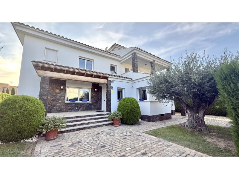 5 soverom Villa til salgs i Castello d'Empuries med garasje - € 850 000 (Ref: 9287560)