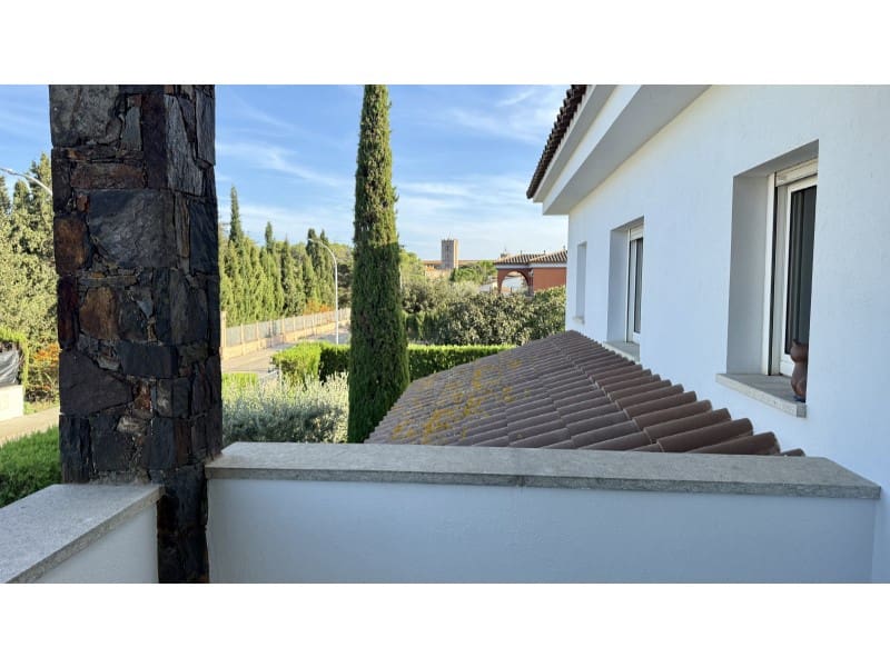 5 soverom Villa til salgs i Castello d'Empuries med garasje - € 850 000 (Ref: 9287560)