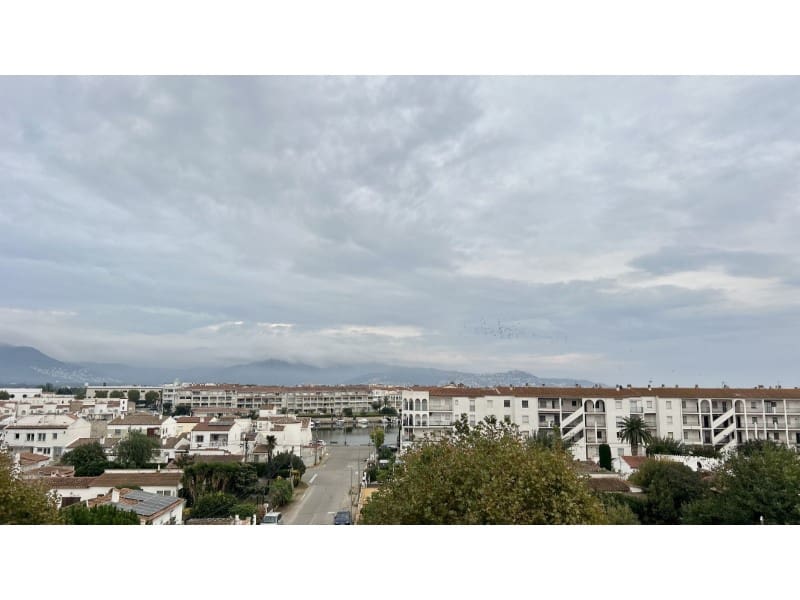 2 soveværelse Lejlighed til salg i Empuriabrava med garage - € 189.000 (Ref: 9310742)