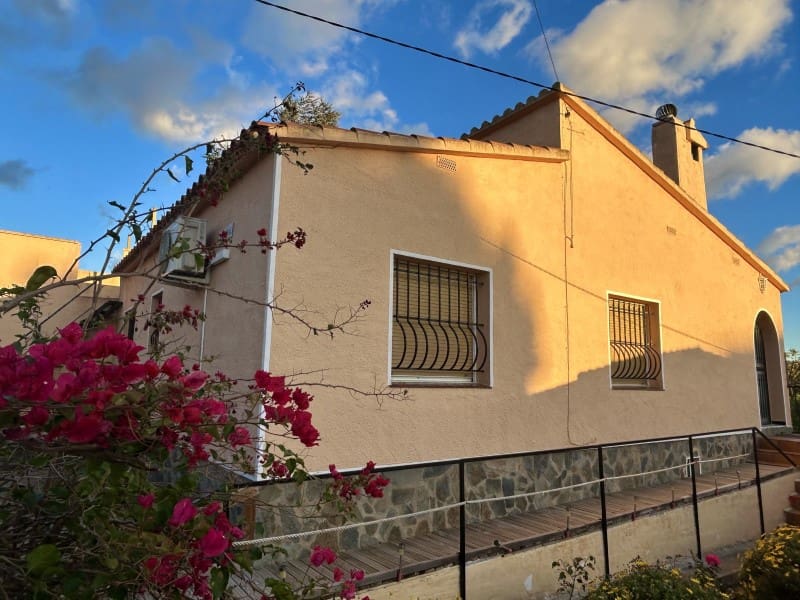 5 sypialnia Willa na sprzedaż w Roses z garażem - 480 000 € (Ref: 9431051)