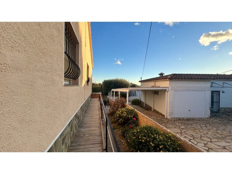 5 sypialnia Willa na sprzedaż w Roses z garażem - 480 000 € (Ref: 9431051)