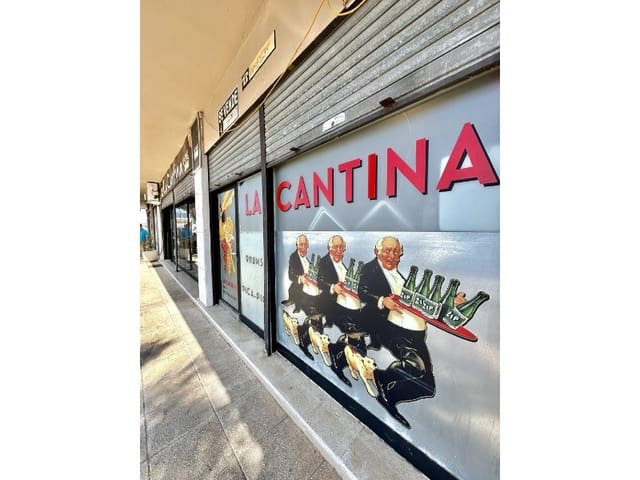 Comercial para venda em Empuriabrava, Castelló d'Empúries - 315 000 € (Ref: 9434774)