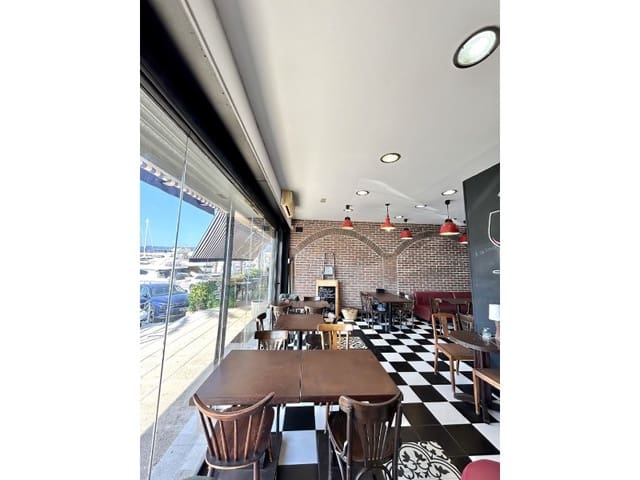 Comercial para venda em Empuriabrava, Castelló d'Empúries - 315 000 € (Ref: 9434774)