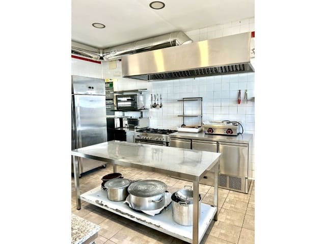 Comercial para venda em Empuriabrava, Castelló d'Empúries - 315 000 € (Ref: 9434774)