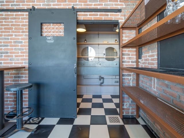 Local Commercial à vendre à Empuriabrava, Castelló d'Empúries - 280 000 € (Ref: 9434774)