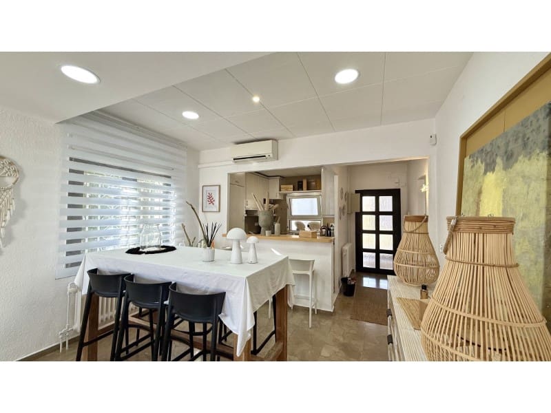 3 chambre Villa/Maison à vendre à Empuriabrava avec garage - 1 390 000 € (Ref: 9456216)