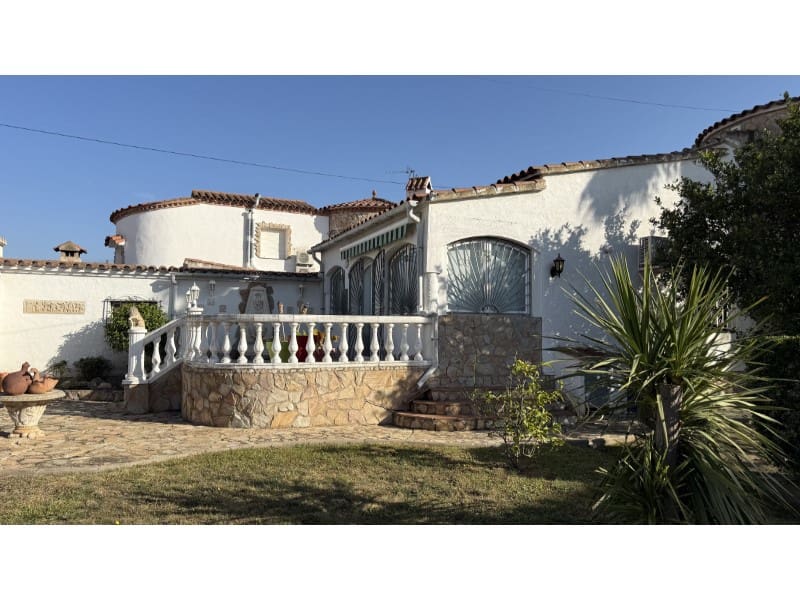 3 chambre Villa/Maison à vendre à Empuriabrava avec garage - 1 390 000 € (Ref: 9456216)