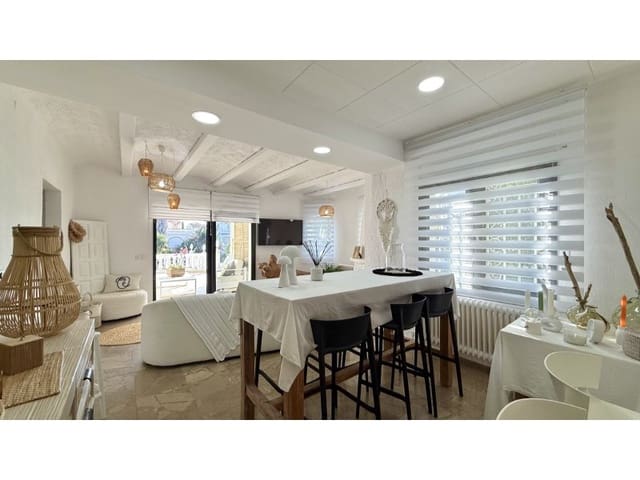 3 chambre Villa/Maison à vendre à Empuriabrava, Castelló d'Empúries avec garage - 1 390 000 € (Ref: 9456216)