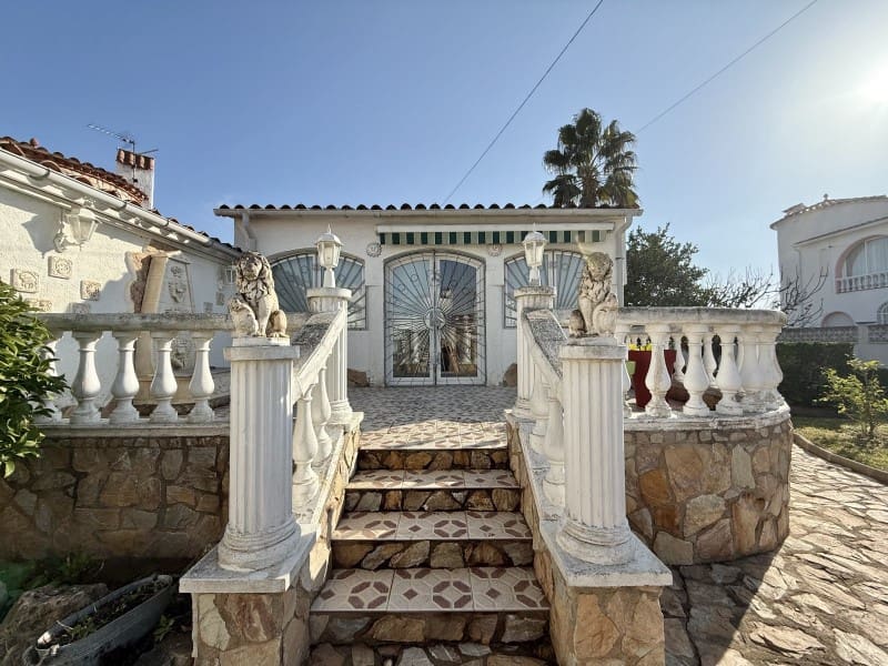 3 chambre Villa/Maison à vendre à Empuriabrava avec garage - 1 390 000 € (Ref: 9456216)