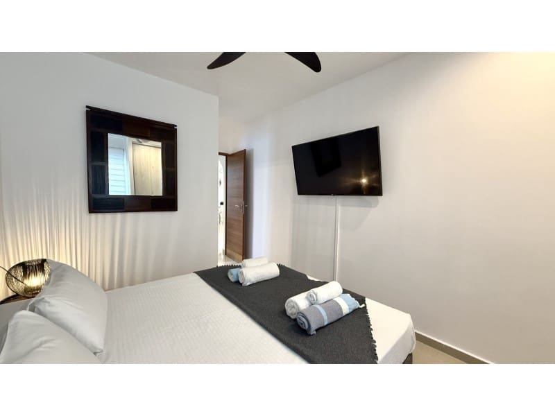 7 slaapkamer Villa te koop in Empuriabrava met garage - € 1.450.000 (Ref: 9462674)