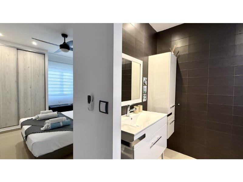 7 slaapkamer Villa te koop in Empuriabrava met garage - € 1.450.000 (Ref: 9462674)