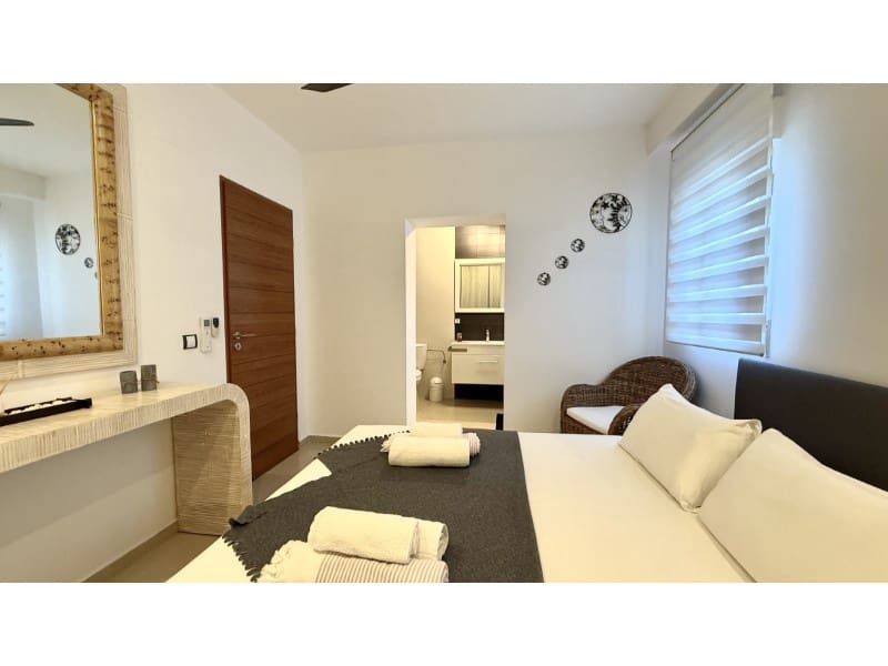 7 slaapkamer Villa te koop in Empuriabrava met garage - € 1.450.000 (Ref: 9462674)