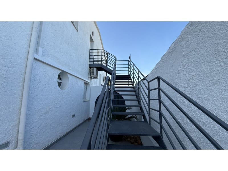 7 slaapkamer Villa te koop in Empuriabrava met garage - € 1.450.000 (Ref: 9462674)