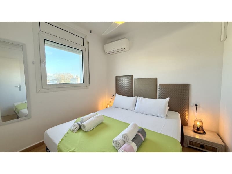 7 slaapkamer Villa te koop in Empuriabrava met garage - € 1.450.000 (Ref: 9462674)