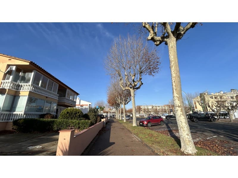 Garagem para venda em Empuriabrava - 38 000 € (Ref: 9470669)