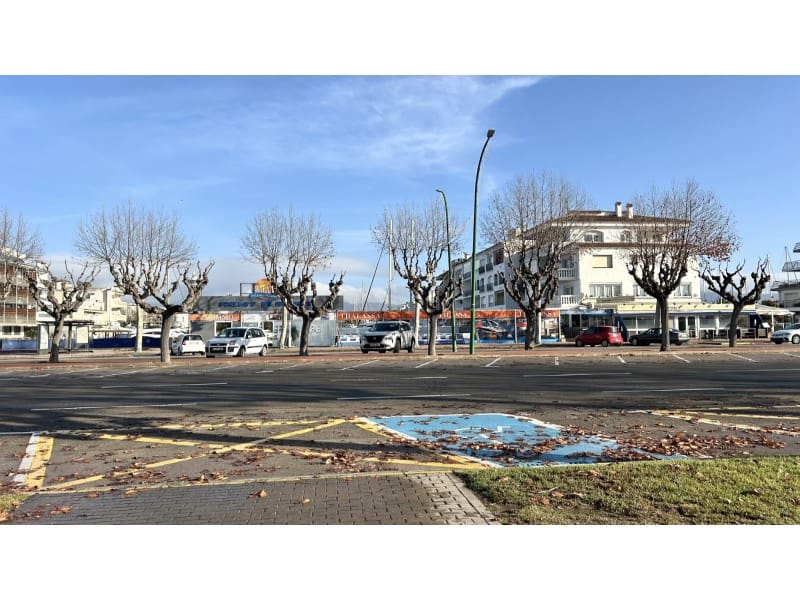 Garagem para venda em Empuriabrava - 38 000 € (Ref: 9470669)