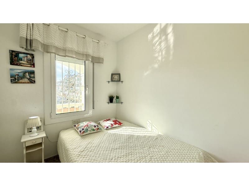 4 chambre Maison de Ville à vendre à Empuriabrava avec garage - 580 000 € (Ref: 9470670)
