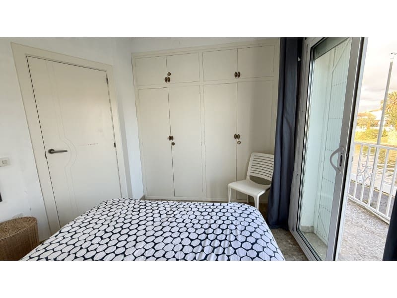 4 chambre Maison de Ville à vendre à Empuriabrava avec garage - 580 000 € (Ref: 9470670)