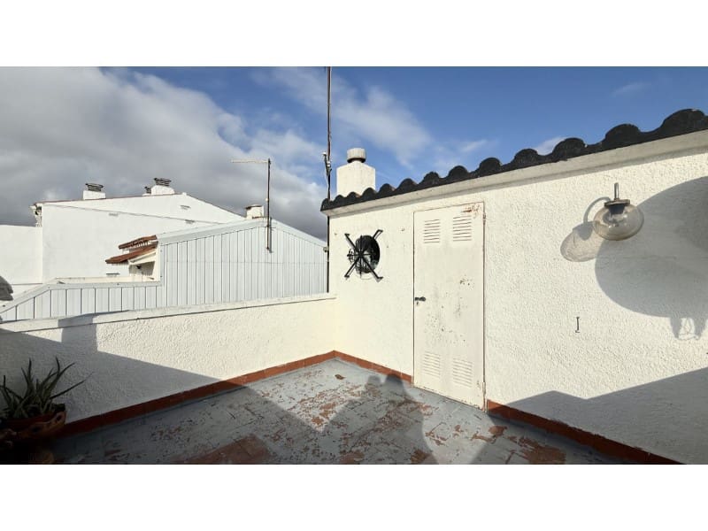 4 chambre Maison de Ville à vendre à Empuriabrava avec garage - 580 000 € (Ref: 9470670)