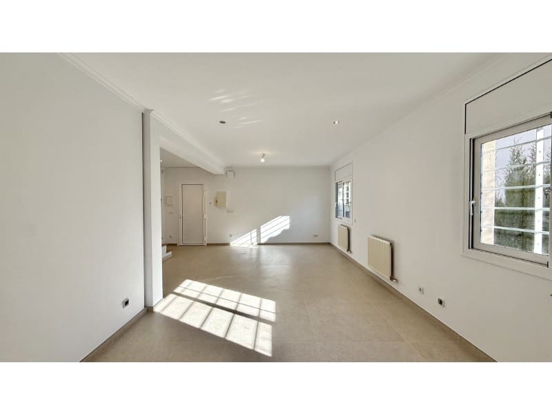 Chalet de 3 habitaciones en Roses en venta - 479.000 € (Ref: 9499479)