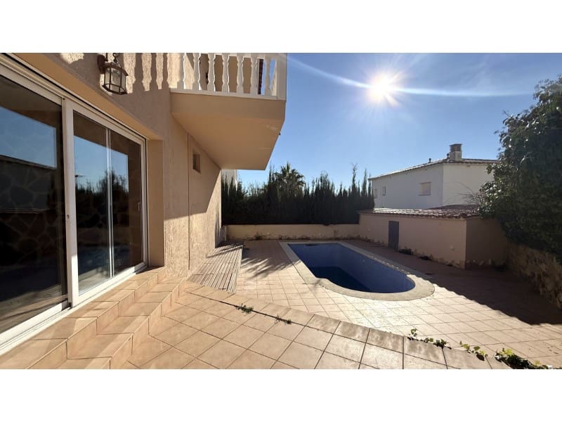 Chalet de 3 habitaciones en Roses en venta - 479.000 € (Ref: 9499479)