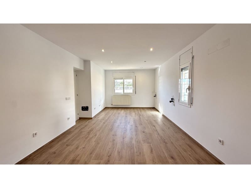 Chalet de 3 habitaciones en Roses en venta - 479.000 € (Ref: 9499479)