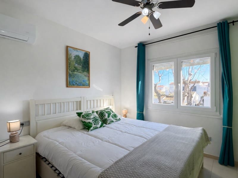 4 soveværelse Villa til salg i Empuriabrava - € 430.000 (Ref: 9536777)