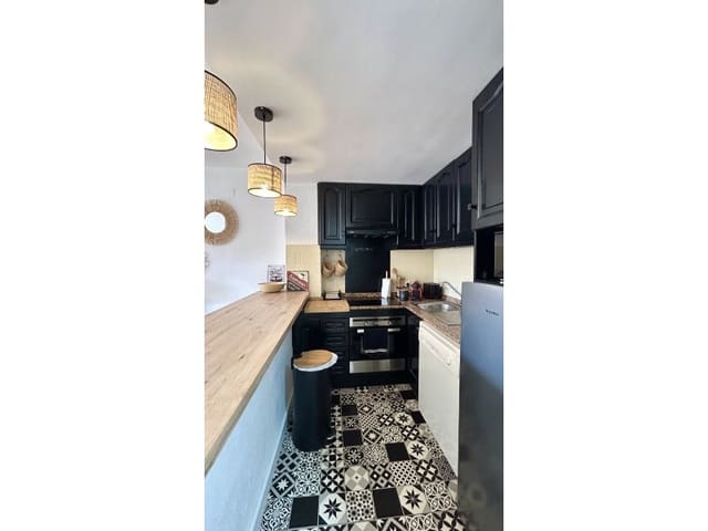 2 soveværelse Lejlighed til salg i Empuriabrava, Castelló d'Empúries med garage - € 260.000 (Ref: 9541071)