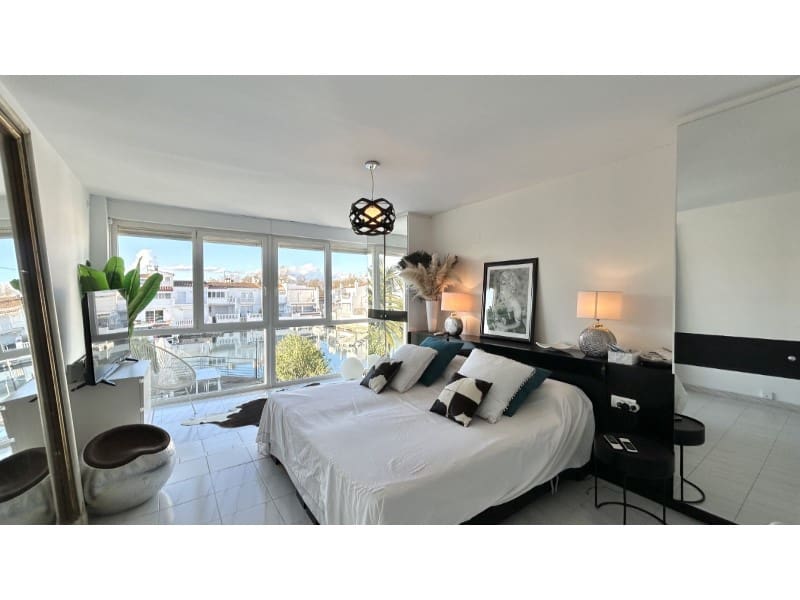 3 soverom Villa til salgs i Empuriabrava - € 595 000 (Ref: 9543560)