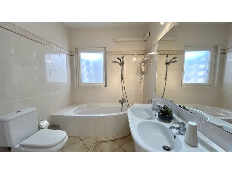 3 sovrum Villa till salu i Empuriabrava - 535 000 € (Ref: 9651716)