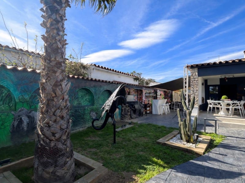 4 Zimmer Villa zu verkaufen in Empuriabrava mit Garage - 950.000 € (Ref: 9711846)