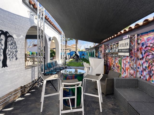 4 Zimmer Villa zu verkaufen in Empuriabrava, Castelló d'Empúries mit Garage - 950.000 € (Ref: 9711846)