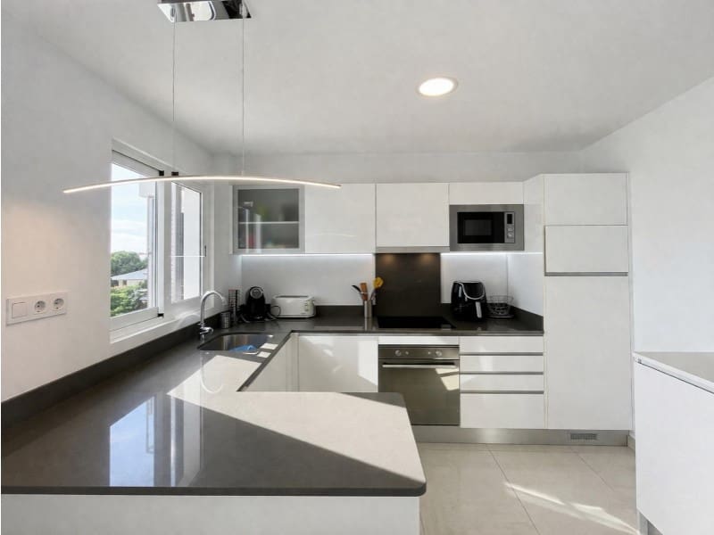 Apartamento de 1 habitación en Roses en venta con garaje - 236.000 € (Ref: 9714744)