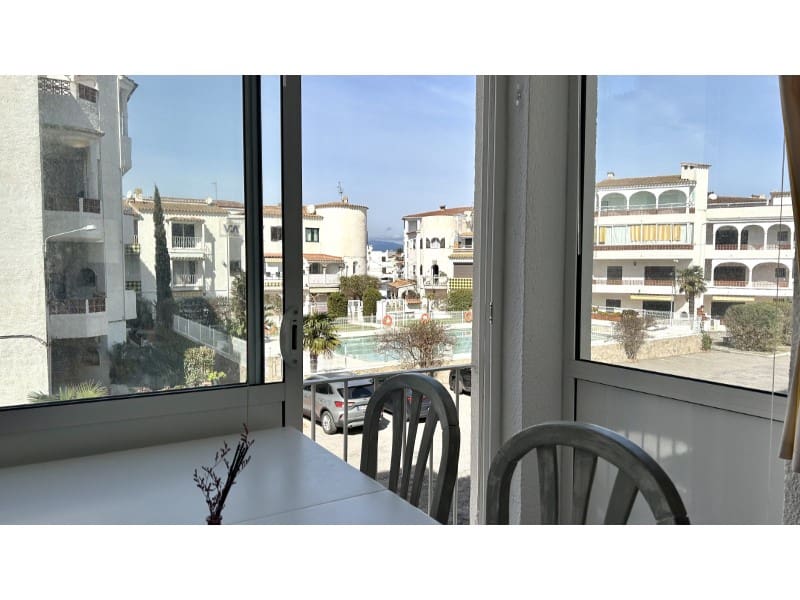 Apartamento de 2 habitaciones en Empuriabrava en venta - 205.000 € (Ref: 9714745)