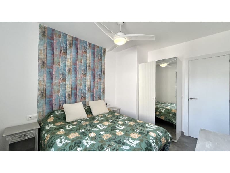 Apartamento de 2 habitaciones en Empuriabrava en venta - 205.000 € (Ref: 9714745)