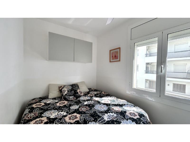 Apartamento de 2 habitaciones en Empuriabrava en venta - 205.000 € (Ref: 9714745)