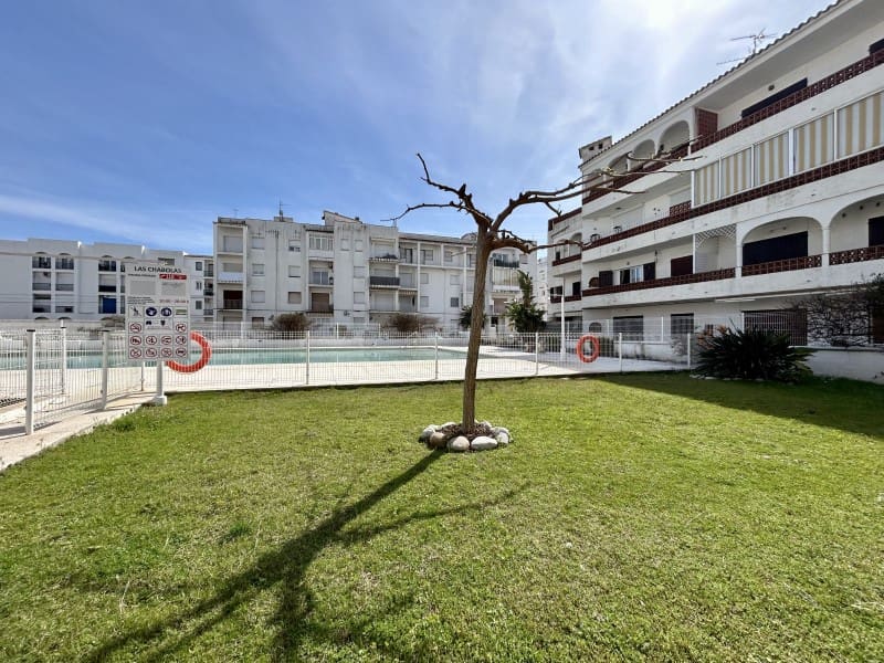 Apartamento de 2 habitaciones en Empuriabrava en venta - 205.000 € (Ref: 9714745)