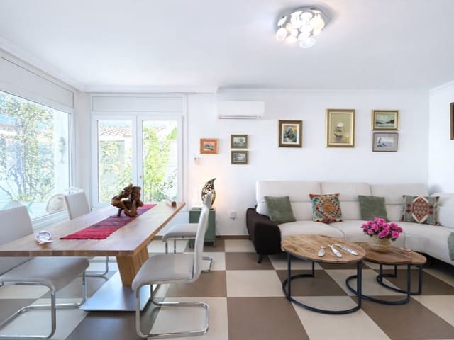 3 Zimmer Villa zu verkaufen in Empuriabrava, Castelló d'Empúries mit Garage - 620.000 € (Ref: 9714746)