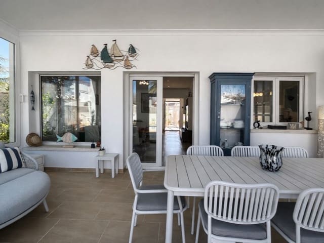 3 Zimmer Villa zu verkaufen in Empuriabrava, Castelló d'Empúries mit Garage - 620.000 € (Ref: 9714746)