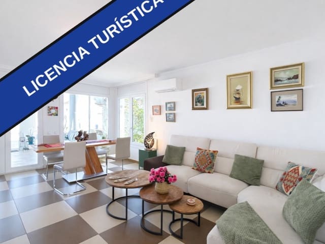 Chalet de 3 habitaciones en Empuriabrava, Castelló d'Empúries en venta con garaje - 620.000 € (Ref: 9714746)
