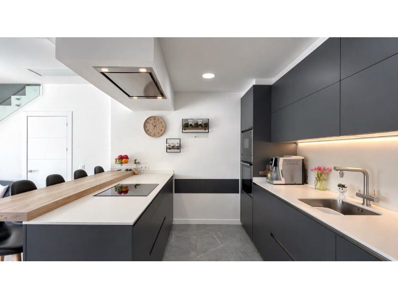 3 chambre Villa/Maison à vendre à Empuriabrava avec garage - 698 000 € (Ref: 9788261)