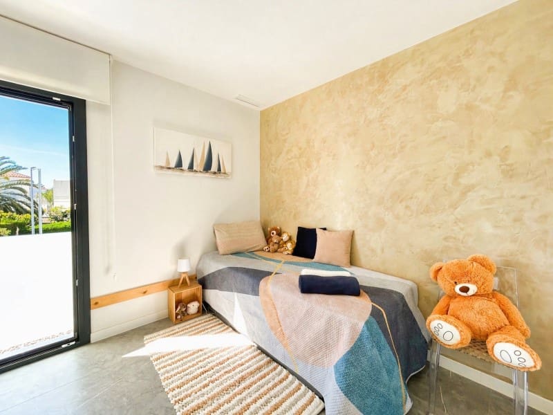 3 chambre Villa/Maison à vendre à Empuriabrava avec garage - 698 000 € (Ref: 9788261)