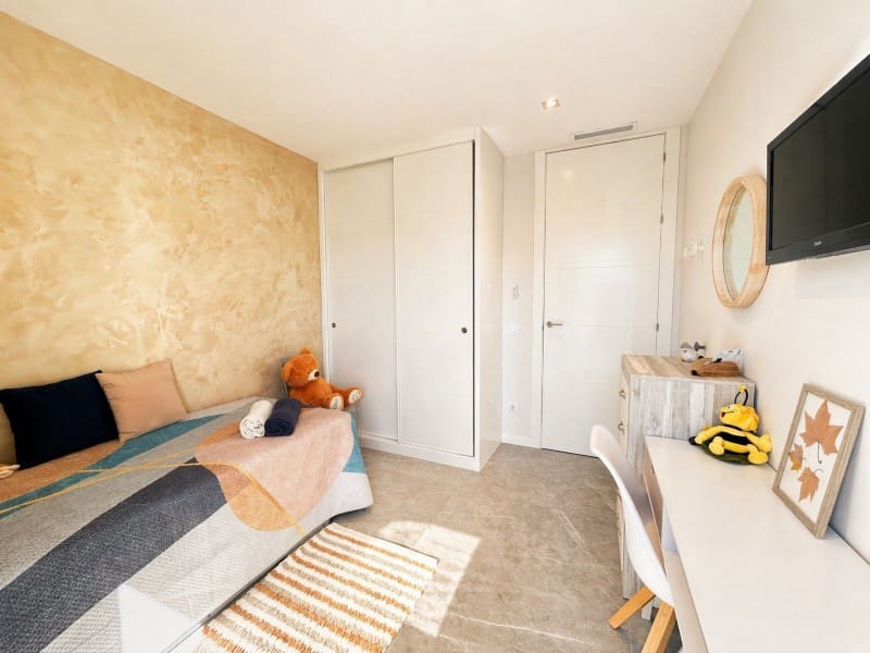 3 chambre Villa/Maison à vendre à Empuriabrava avec garage - 698 000 € (Ref: 9788261)