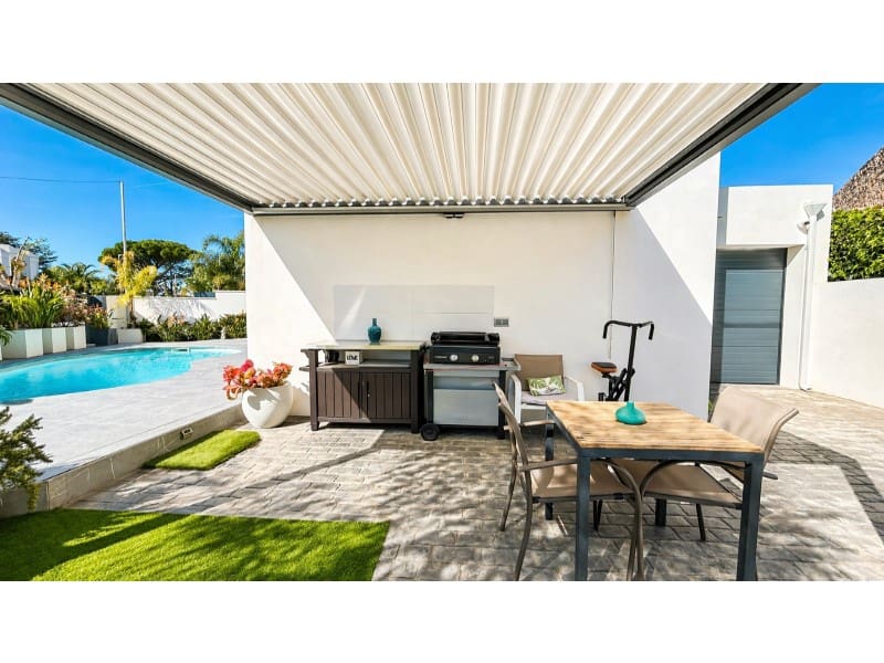 3 chambre Villa/Maison à vendre à Empuriabrava avec garage - 698 000 € (Ref: 9788261)