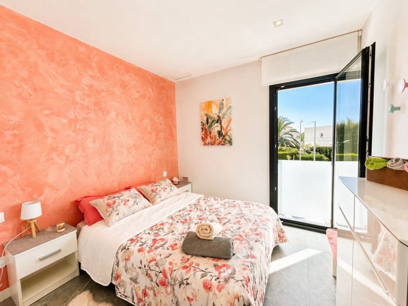 3 chambre Villa/Maison à vendre à Empuriabrava avec garage - 698 000 € (Ref: 9788261)