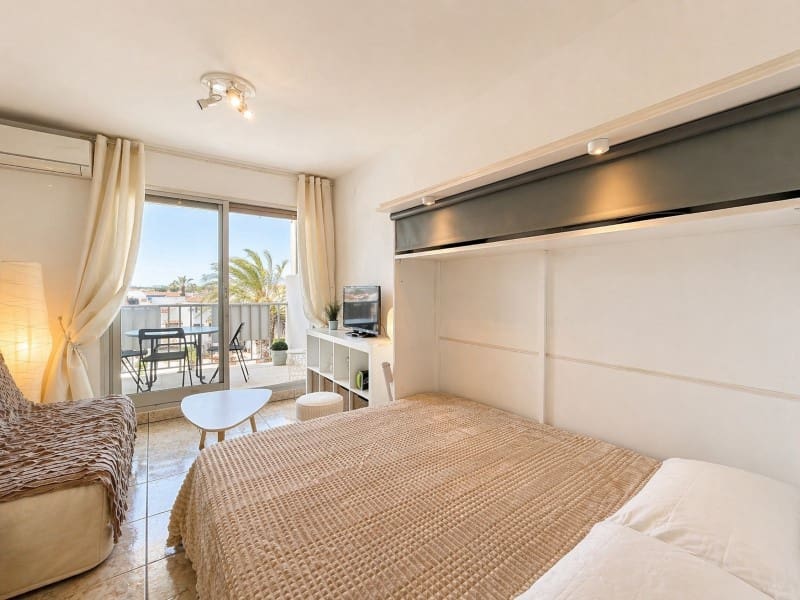 Studio til salgs i Empuriabrava med garasje - € 125 000 (Ref: 9796934)