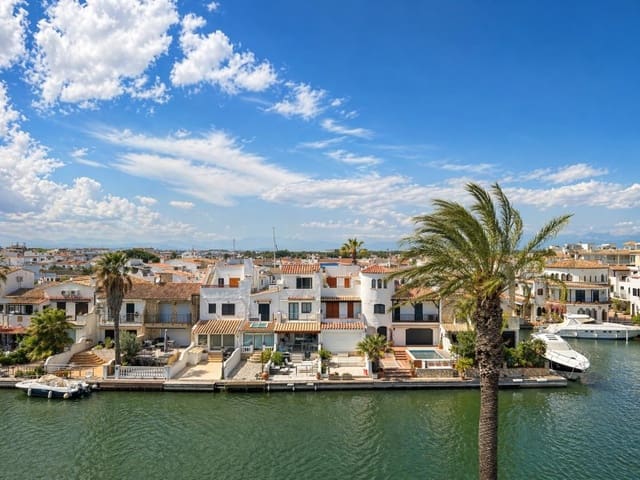 Studio til salgs i Empuriabrava, Castelló d'Empúries med garasje - € 125 000 (Ref: 9796934)